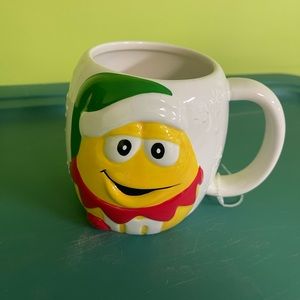 New M&M yellow Christmas mug